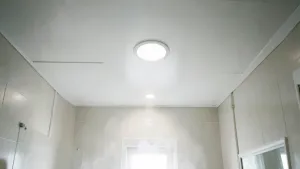 Panele PCV na sufit do łazienki